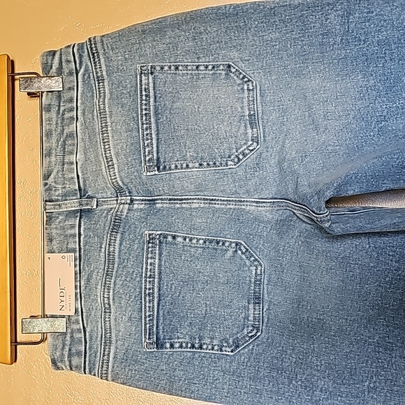 NYDJ patchie major wide leg Capri size 4 - Picture 8 of 10